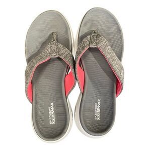 Skechers Womens Goga Max Gen 5 Sandal 7 Gray Pink Thong Flip Flop